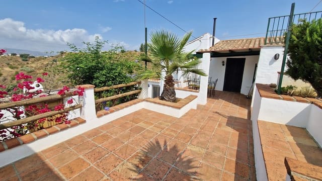 4 slaapkamer Finca/Landhuis te koop in Triana, Vélez-Málaga met garage - € 249.000 (Ref: 9037887)