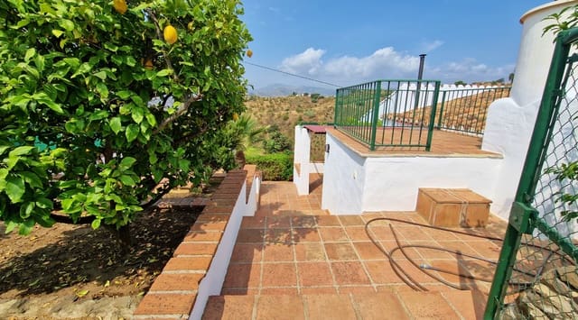 4 slaapkamer Finca/Landhuis te koop in Triana, Vélez-Málaga met garage - € 249.000 (Ref: 9037887)