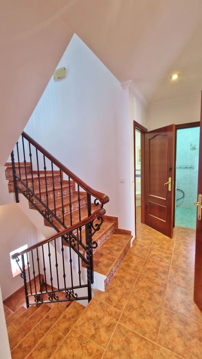 2 soveværelse Finca/Landehus til salg i Periana med swimmingpool - € 275.000 (Ref: 9075578)