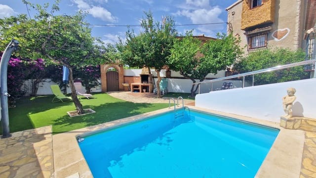 2 soveværelse Finca/Landehus til salg i Periana med swimmingpool - € 275.000 (Ref: 9075578)