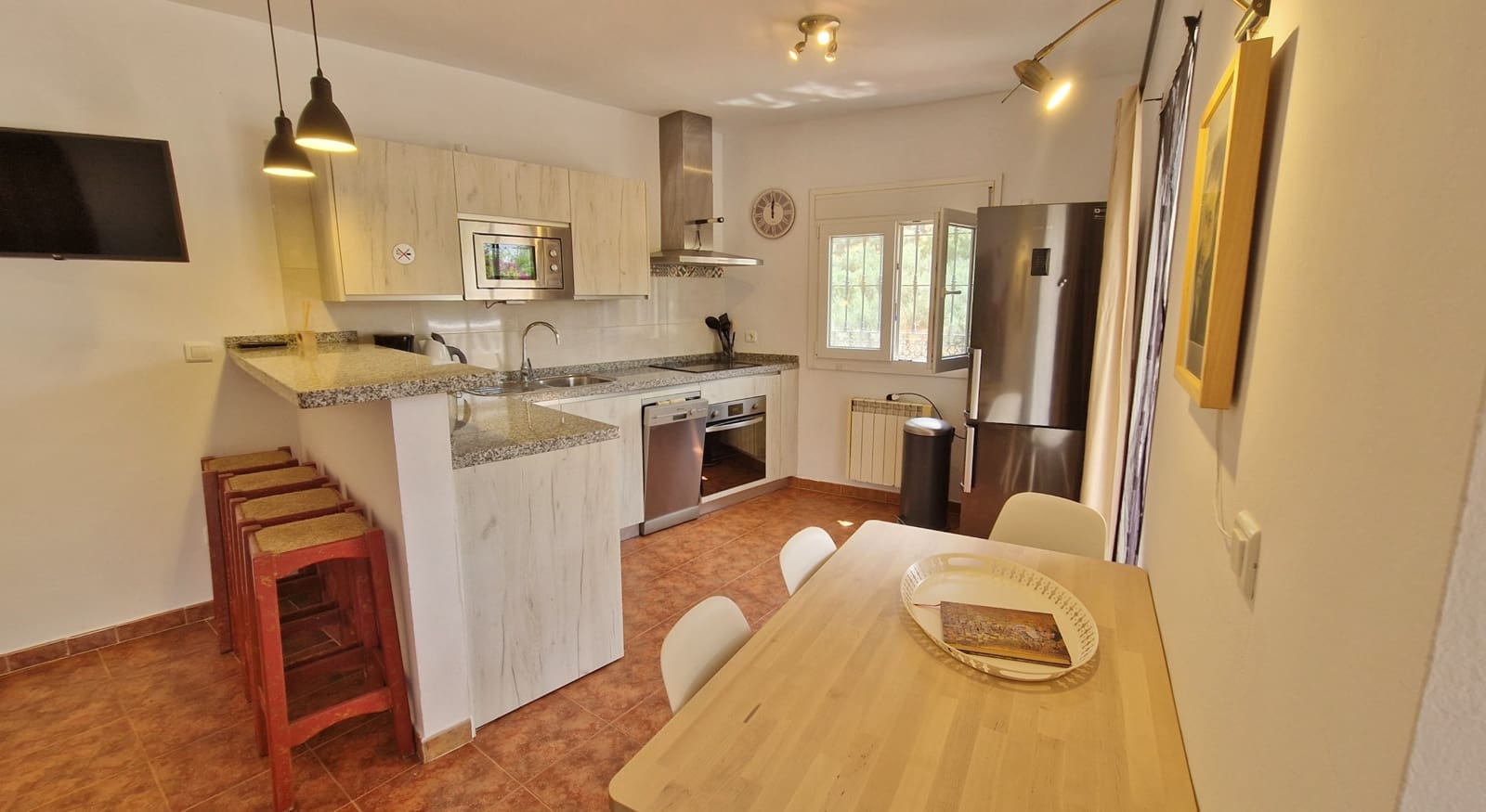 2 soveværelse Finca/Landehus til salg i Periana med swimmingpool - € 275.000 (Ref: 9075578)