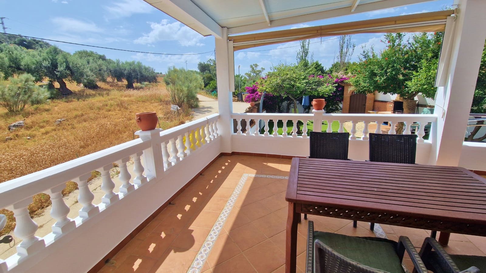 2 soveværelse Finca/Landehus til salg i Periana med swimmingpool - € 275.000 (Ref: 9075578)