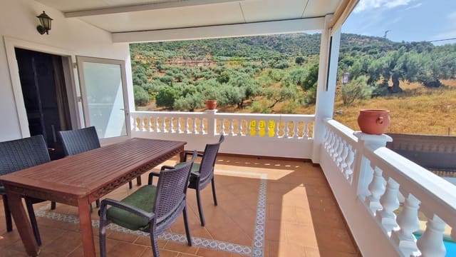 2 soveværelse Finca/Landehus til salg i Periana med swimmingpool - € 275.000 (Ref: 9075578)