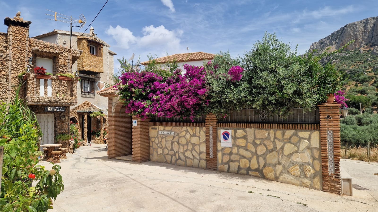 2 soveværelse Finca/Landehus til salg i Periana med swimmingpool - € 275.000 (Ref: 9075578)