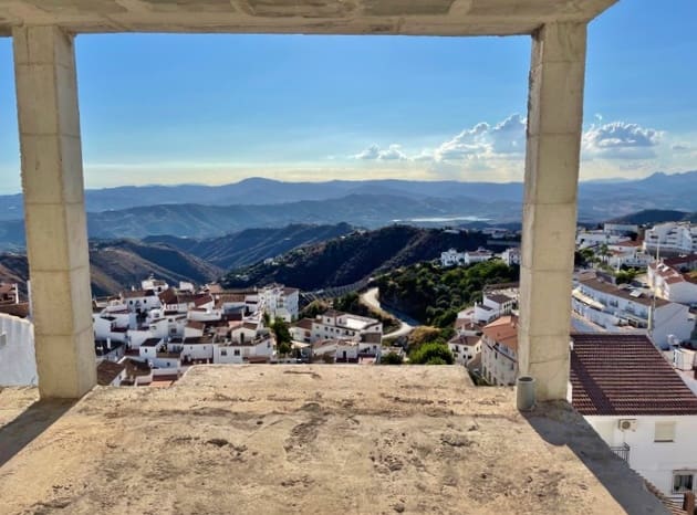 Mark till salu i Canillas de Aceituno - 99 000 € (Ref: 9075579)