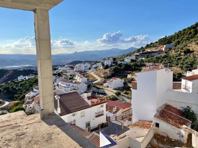 Teren niezagospodarowany na sprzedaż w Canillas de Aceituno - 99 000 € (Ref: 9075579)
