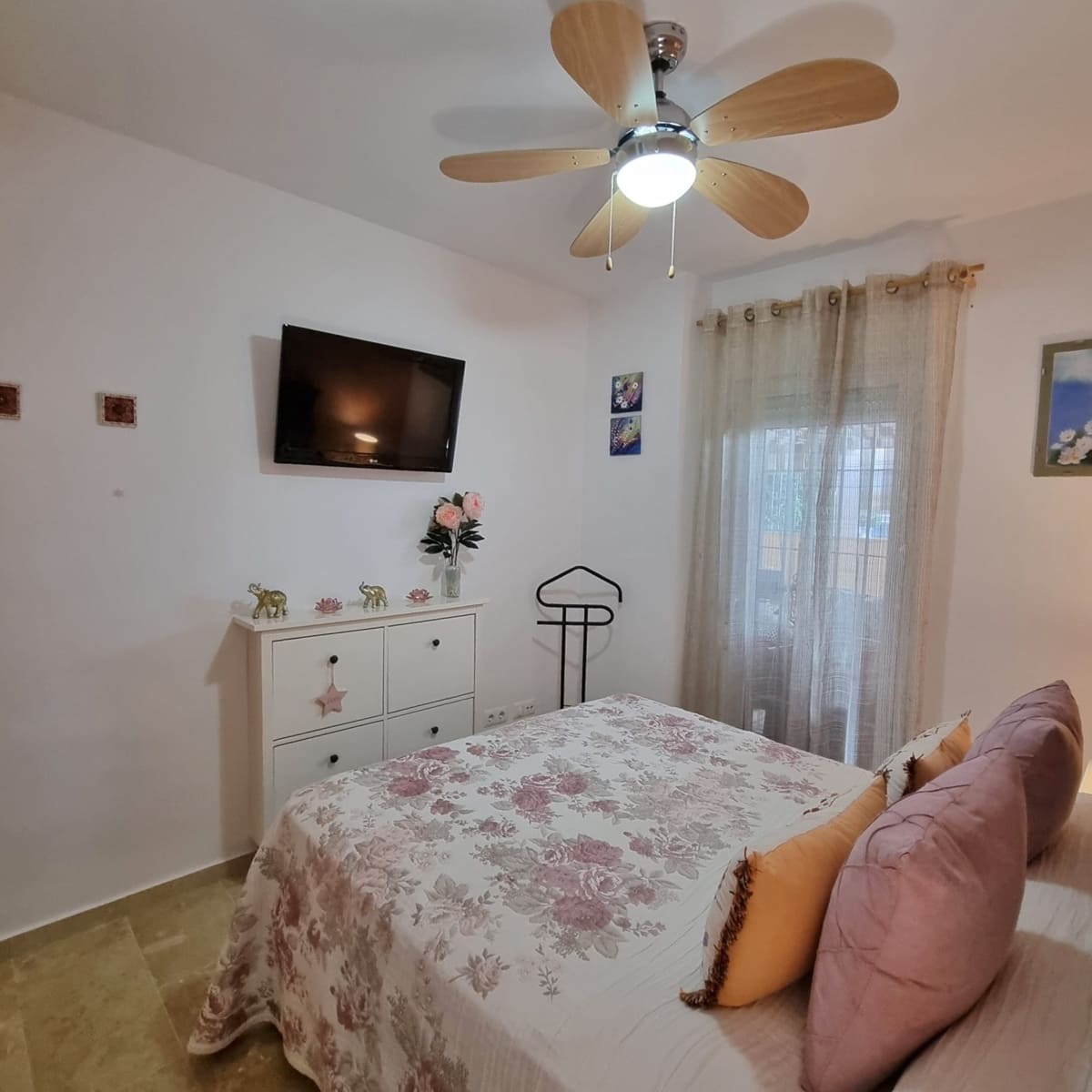 3 soveværelse Lejlighed til leje i Caleta de Velez med swimmingpool garage - € 2.500 (Ref: 9107983)