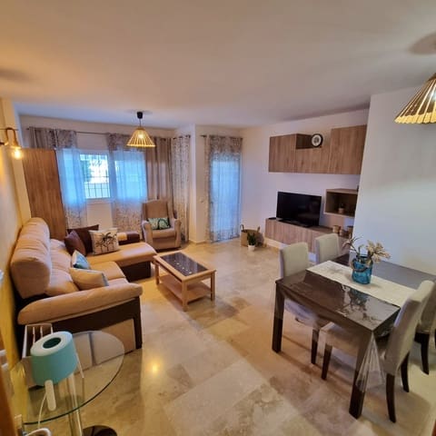 3 soverom Leilighet til leie i Caleta de Vélez, Vélez-Málaga med svømmebasseng garasje - € 2 500 (Ref: 9107983)