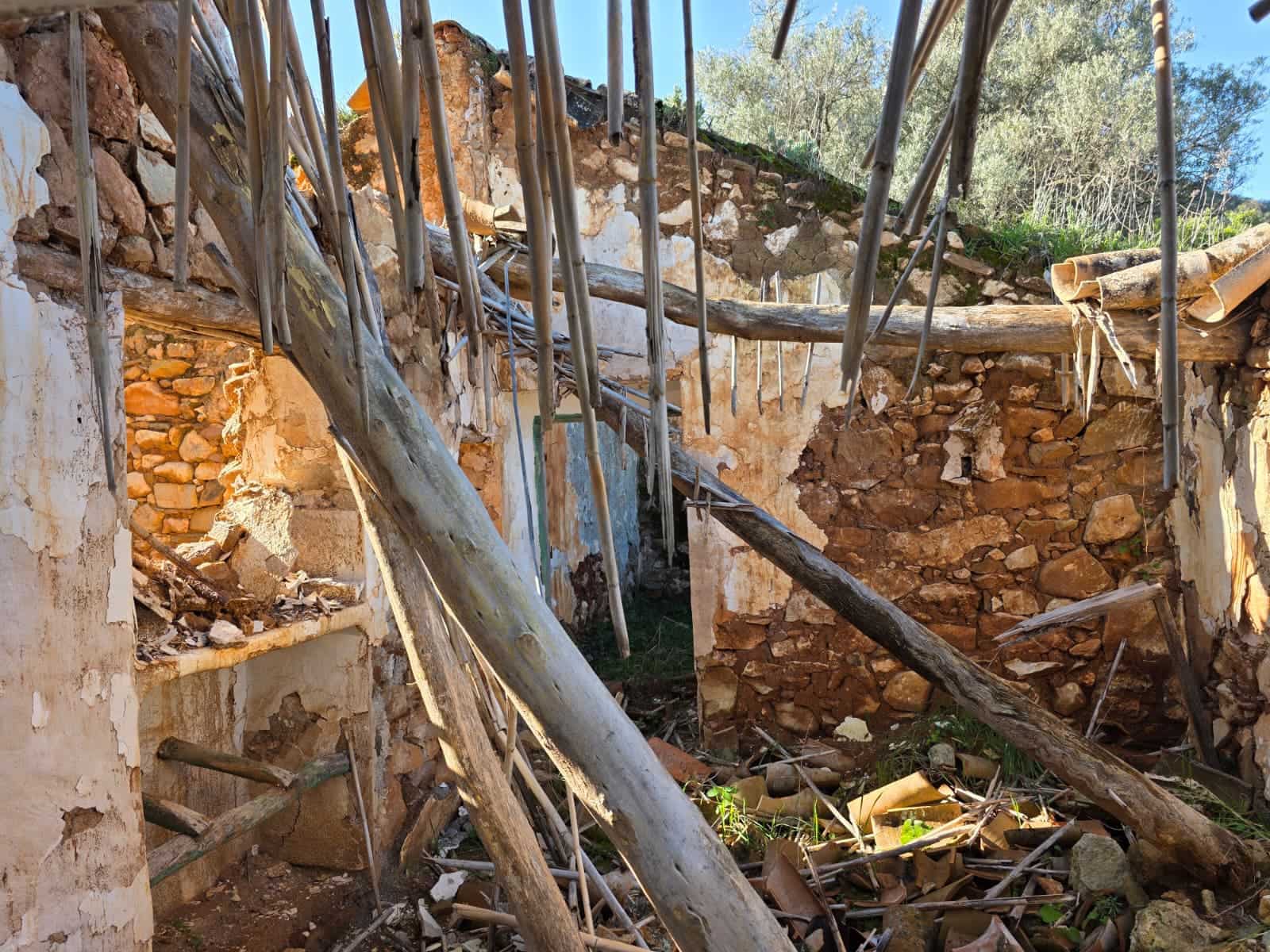 Ruina en Comares en venta - 95.000 € (Ref: 9198275)