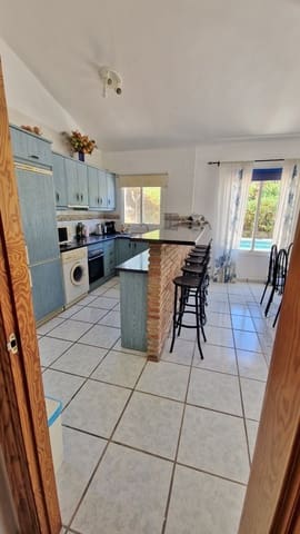 3 soveværelse Finca/Landehus til salg i Viñuela med swimmingpool - € 279.000 (Ref: 9229060)