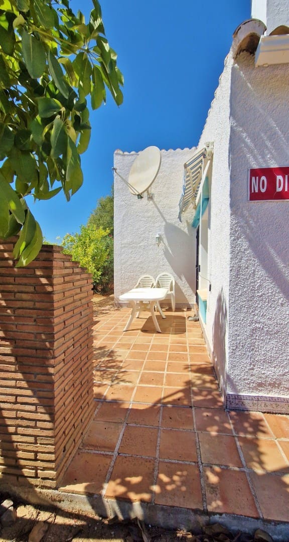 3 soveværelse Finca/Landehus til salg i Vinuela med swimmingpool - € 279.000 (Ref: 9229060)