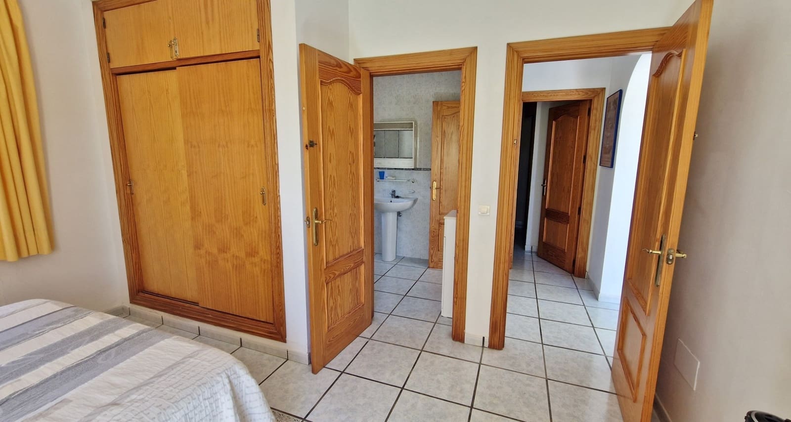 3 soveværelse Finca/Landehus til salg i Vinuela med swimmingpool - € 279.000 (Ref: 9229060)