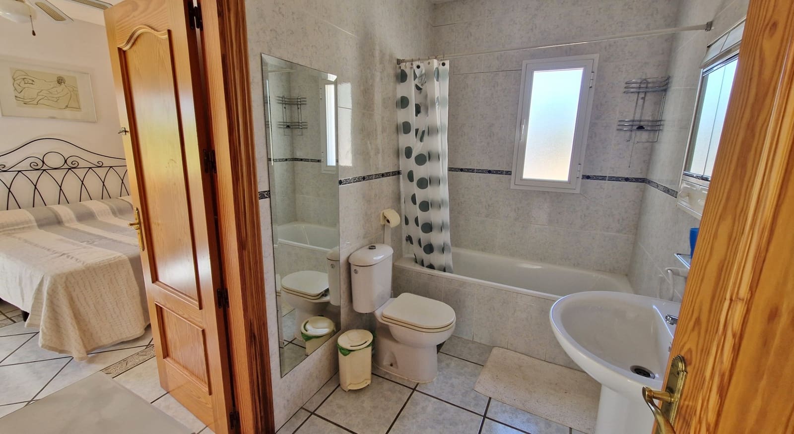 3 soveværelse Finca/Landehus til salg i Vinuela med swimmingpool - € 279.000 (Ref: 9229060)