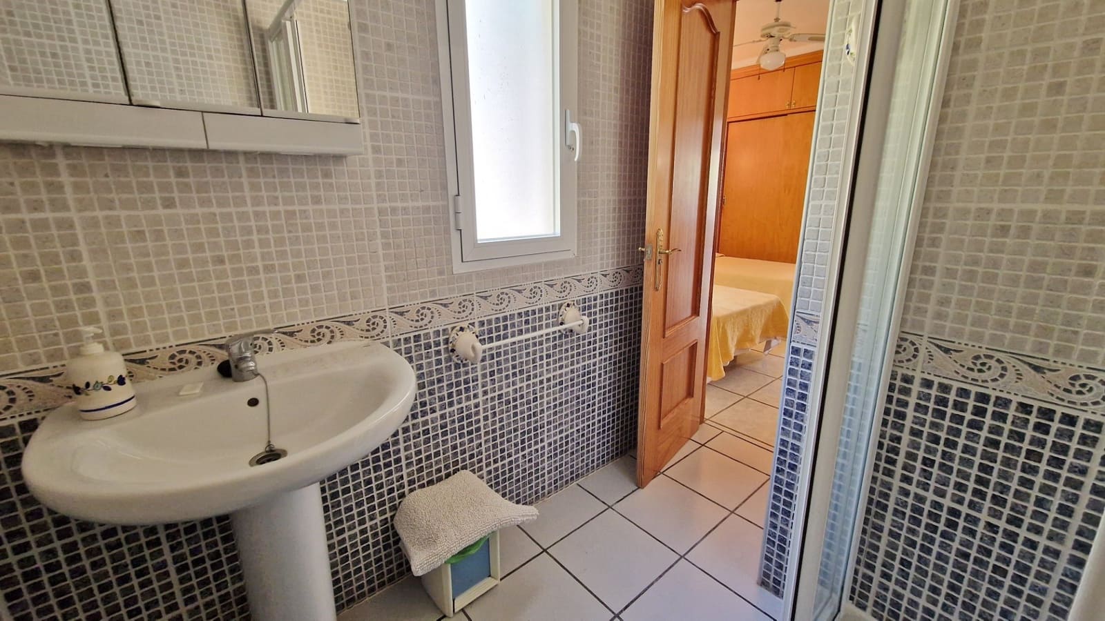 3 soveværelse Finca/Landehus til salg i Vinuela med swimmingpool - € 279.000 (Ref: 9229060)