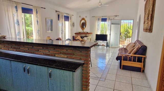 3 soveværelse Finca/Landehus til salg i Viñuela med swimmingpool - € 279.000 (Ref: 9229060)