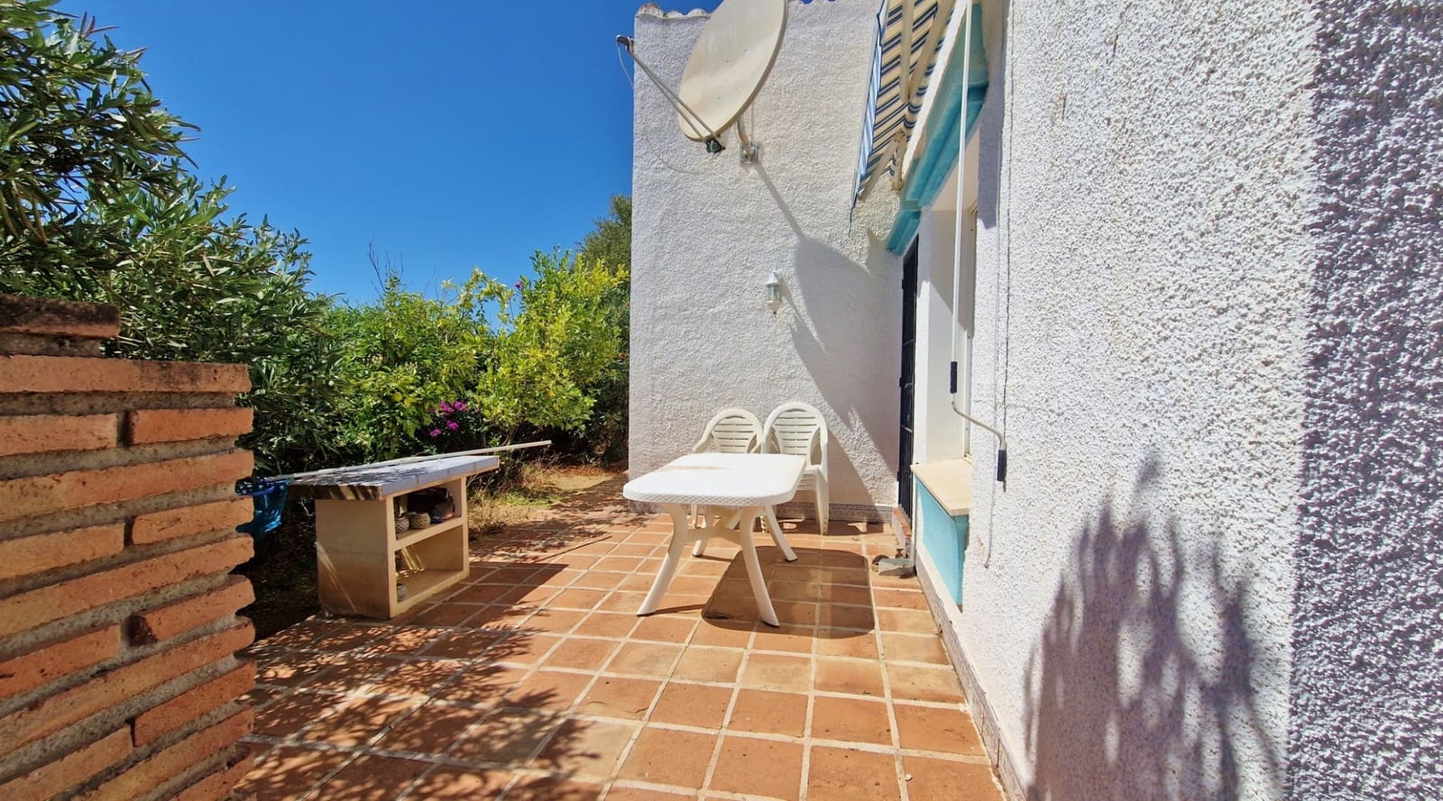 3 soveværelse Finca/Landehus til salg i Vinuela med swimmingpool - € 279.000 (Ref: 9229060)