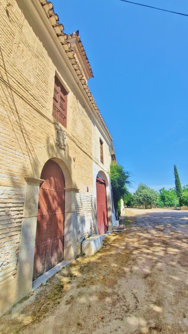 8 quarto Quinta/Casa Rural para venda em Pinos Puente - 210 000 € (Ref: 9264976)