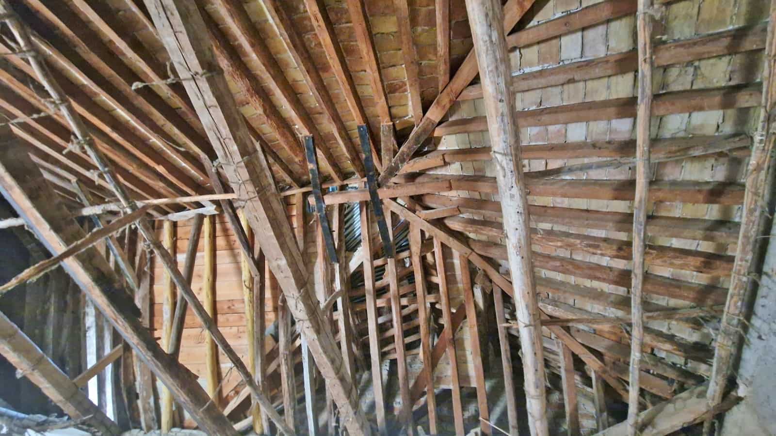 8 quarto Quinta/Casa Rural para venda em Pinos Puente - 210 000 € (Ref: 9264976)