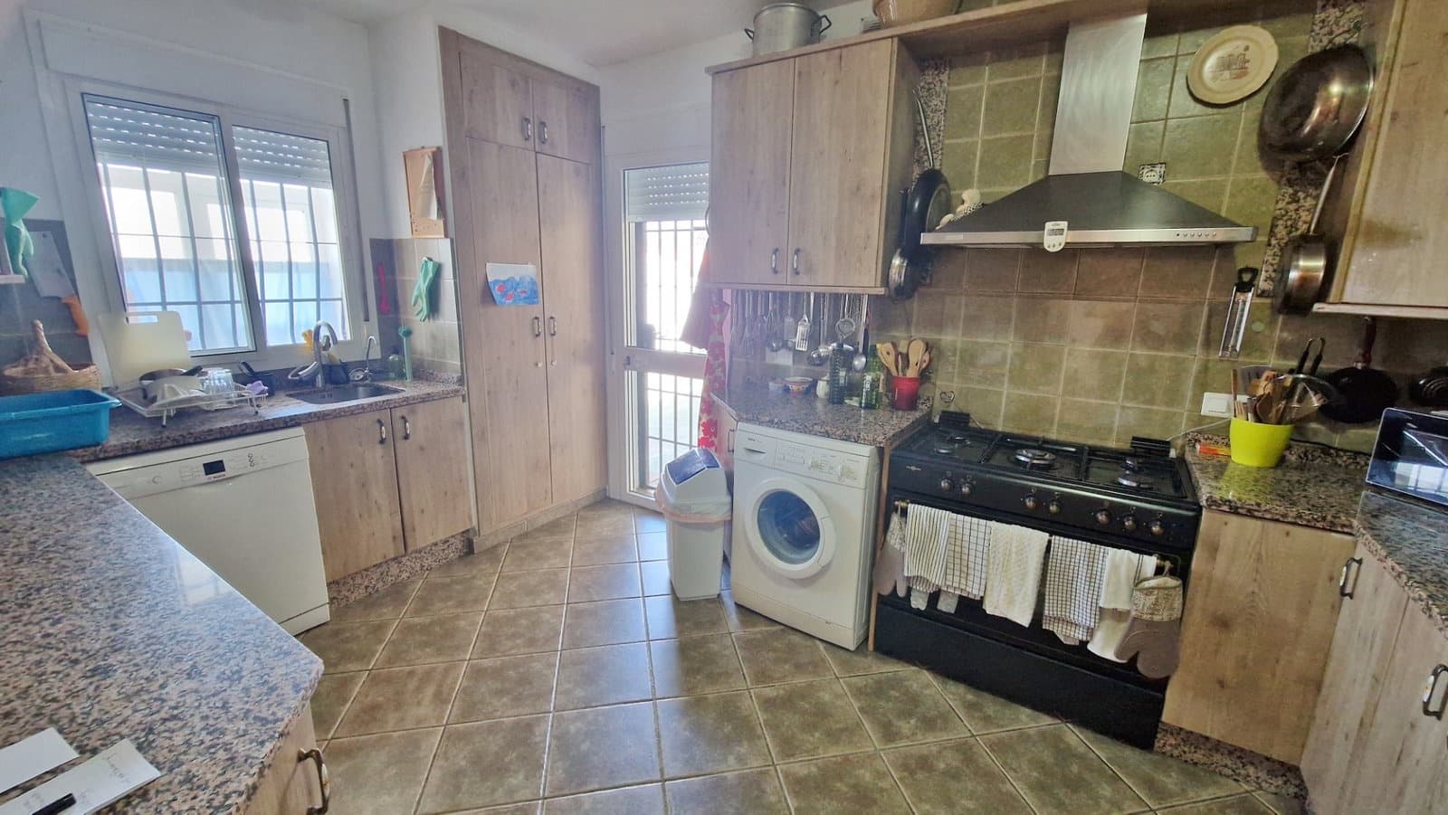 4 sypialnia Finka/Dom wiejski na sprzedaż w Canillas de Aceituno z basenem garażem - 345 000 € (Ref: 9265125)