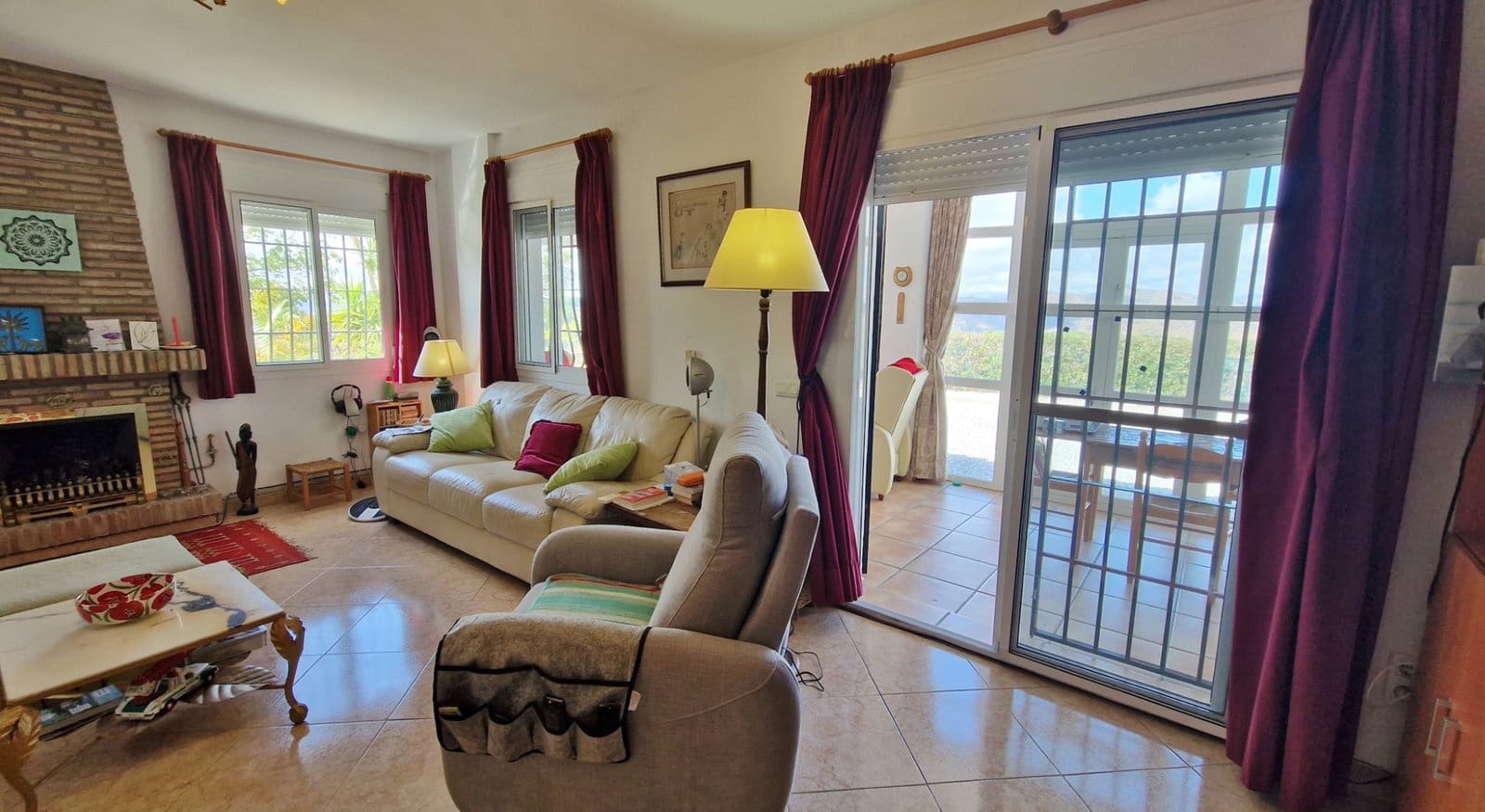 4 sypialnia Finka/Dom wiejski na sprzedaż w Canillas de Aceituno z basenem garażem - 345 000 € (Ref: 9265125)