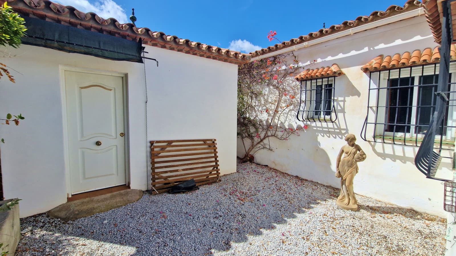 4 sypialnia Finka/Dom wiejski na sprzedaż w Canillas de Aceituno z basenem garażem - 345 000 € (Ref: 9265125)