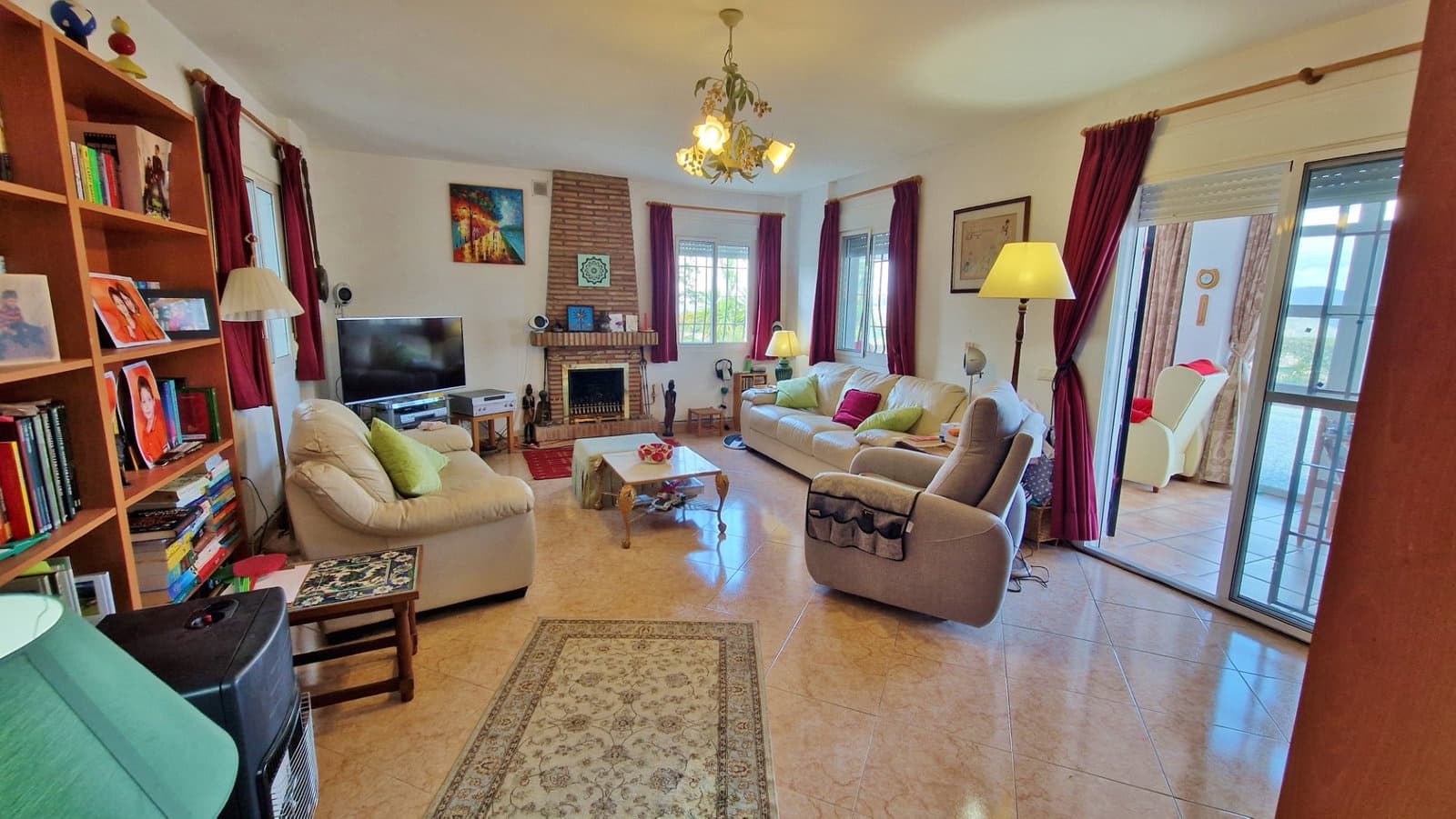 4 sypialnia Finka/Dom wiejski na sprzedaż w Canillas de Aceituno z basenem garażem - 345 000 € (Ref: 9265125)
