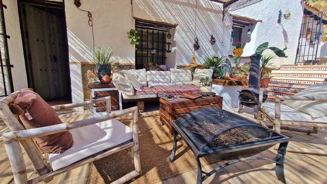 3 soverom Finca/Herregård til salgs i Montefrío med garasje - € 220 000 (Ref: 9296287)