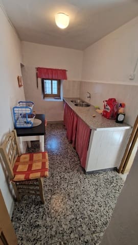 3 soveværelse Byhus til salg i Fornes - € 45.000 (Ref: 9302828)