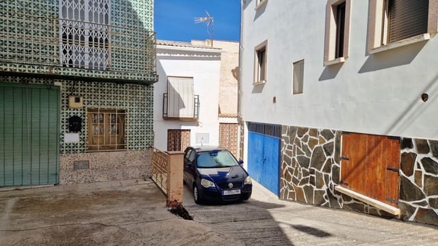 3 soveværelse Byhus til salg i Fornes - € 45.000 (Ref: 9302828)