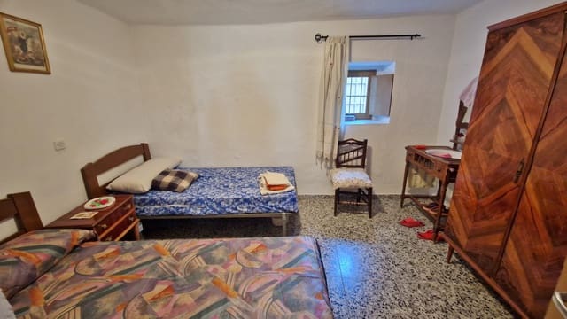 3 soveværelse Byhus til salg i Fornes - € 45.000 (Ref: 9302828)