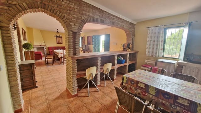 3 chambre Finca/Maison de Campagne à vendre à Trapiche, Vélez-Málaga avec piscine garage - 590 000 € (Ref: 9349824)