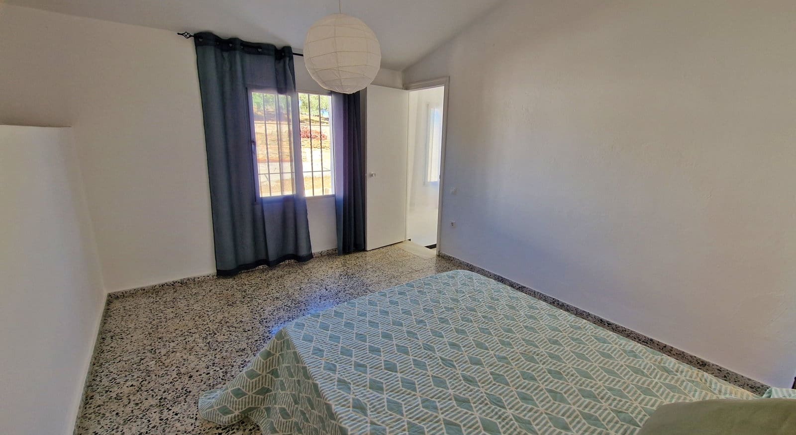 6 soveværelse Finca/Landehus til salg i Comares med swimmingpool garage - € 295.000 (Ref: 9410011)