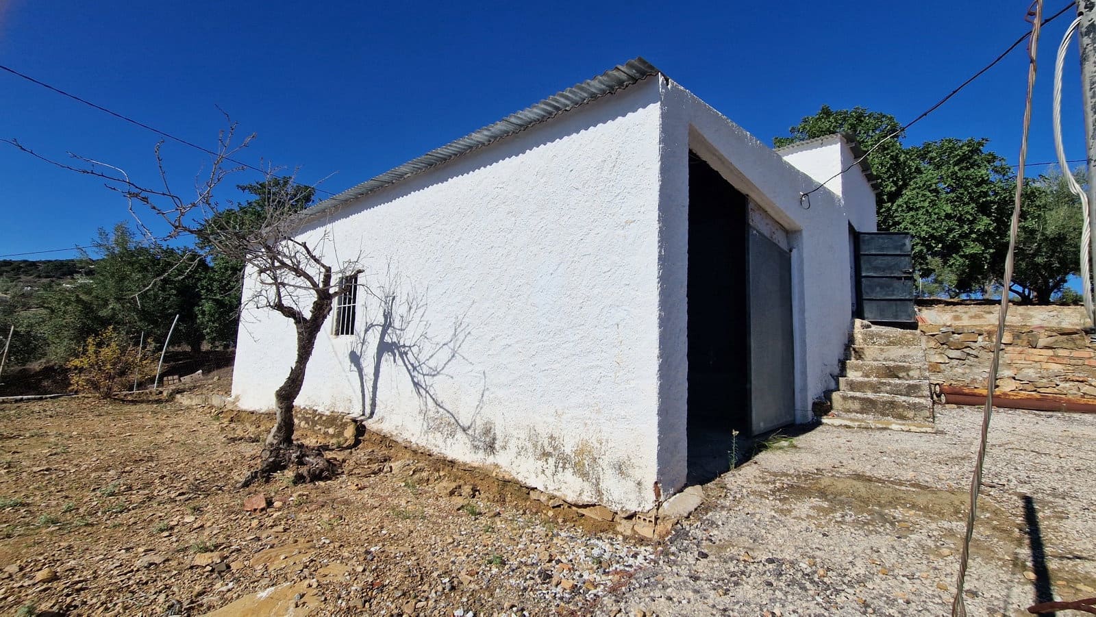 6 soveværelse Finca/Landehus til salg i Comares med swimmingpool garage - € 295.000 (Ref: 9410011)