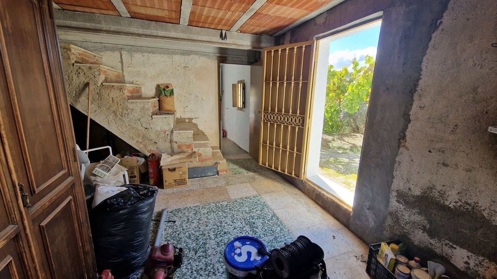 6 soveværelse Finca/Landehus til salg i Comares med swimmingpool garage - € 295.000 (Ref: 9410011)