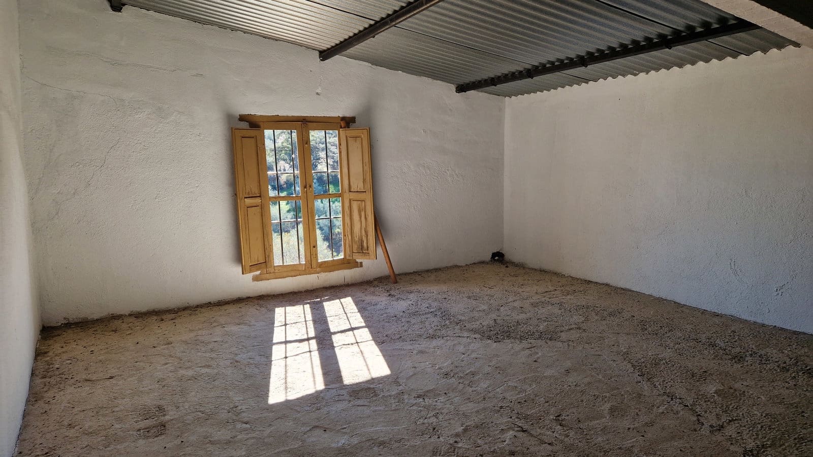 6 soveværelse Finca/Landehus til salg i Comares med swimmingpool garage - € 295.000 (Ref: 9410011)