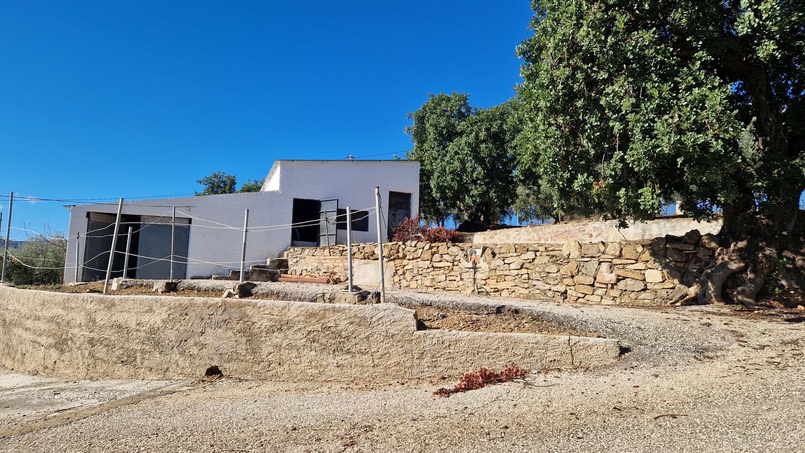 6 soveværelse Finca/Landehus til salg i Comares med swimmingpool garage - € 295.000 (Ref: 9410011)