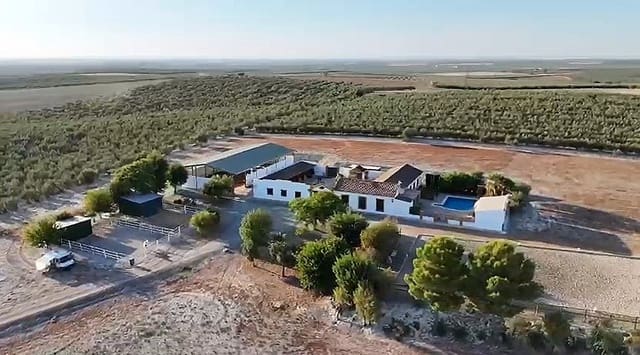 4 soverom Finca/Herregård til salgs i Morón de la Frontera med svømmebasseng garasje - € 795 000 (Ref: 9450036)