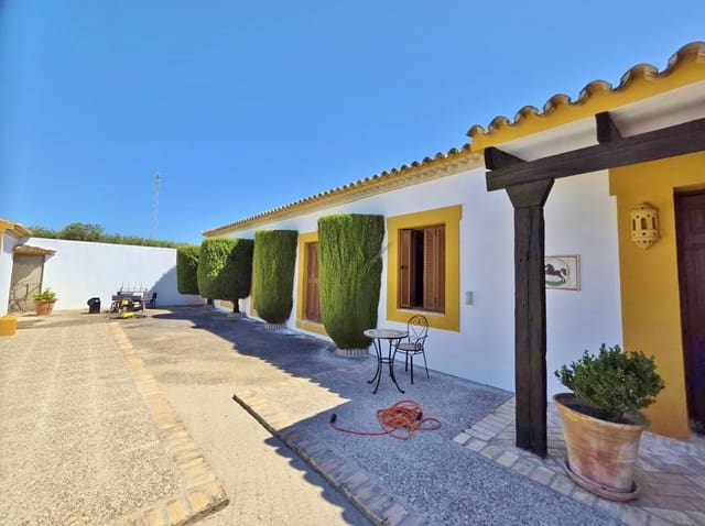 Finca/Casa Rural de 4 habitaciones en Morón de la Frontera en venta con piscina garaje - 699.000 € (Ref: 9450036)