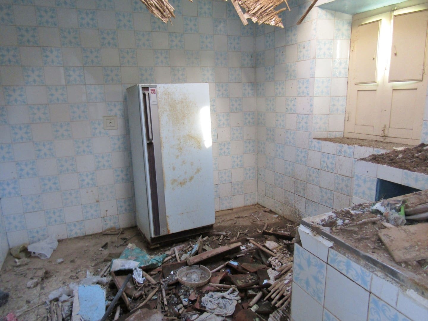 2 makuuhuone Omakotitalo myytävänä paikassa Benamargosa - 28 000 € (Ref: 9492717)