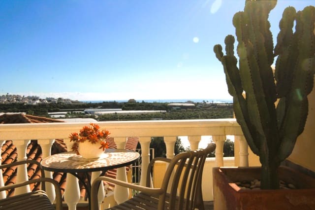 3 chambre Maison de Ville à vendre à El Peñoncillo, Torrox avec piscine - 489 000 € (Ref: 9547014)