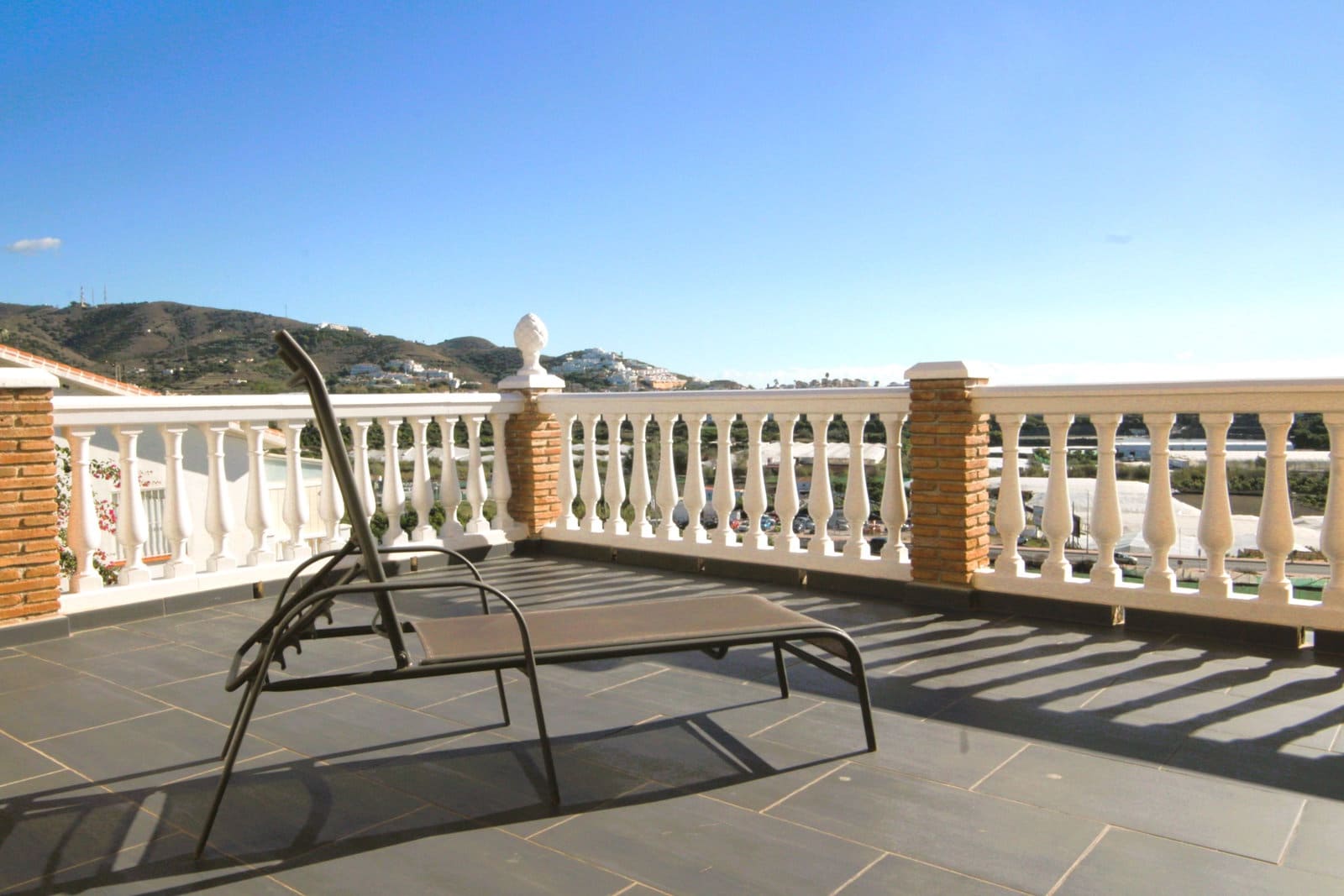 3 soveværelse Byhus til salg i Torrox-Costa med swimmingpool garage - € 489.000 (Ref: 9547014)