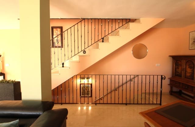 3 chambre Maison de Ville à vendre à El Peñoncillo, Torrox avec piscine - 489 000 € (Ref: 9547014)