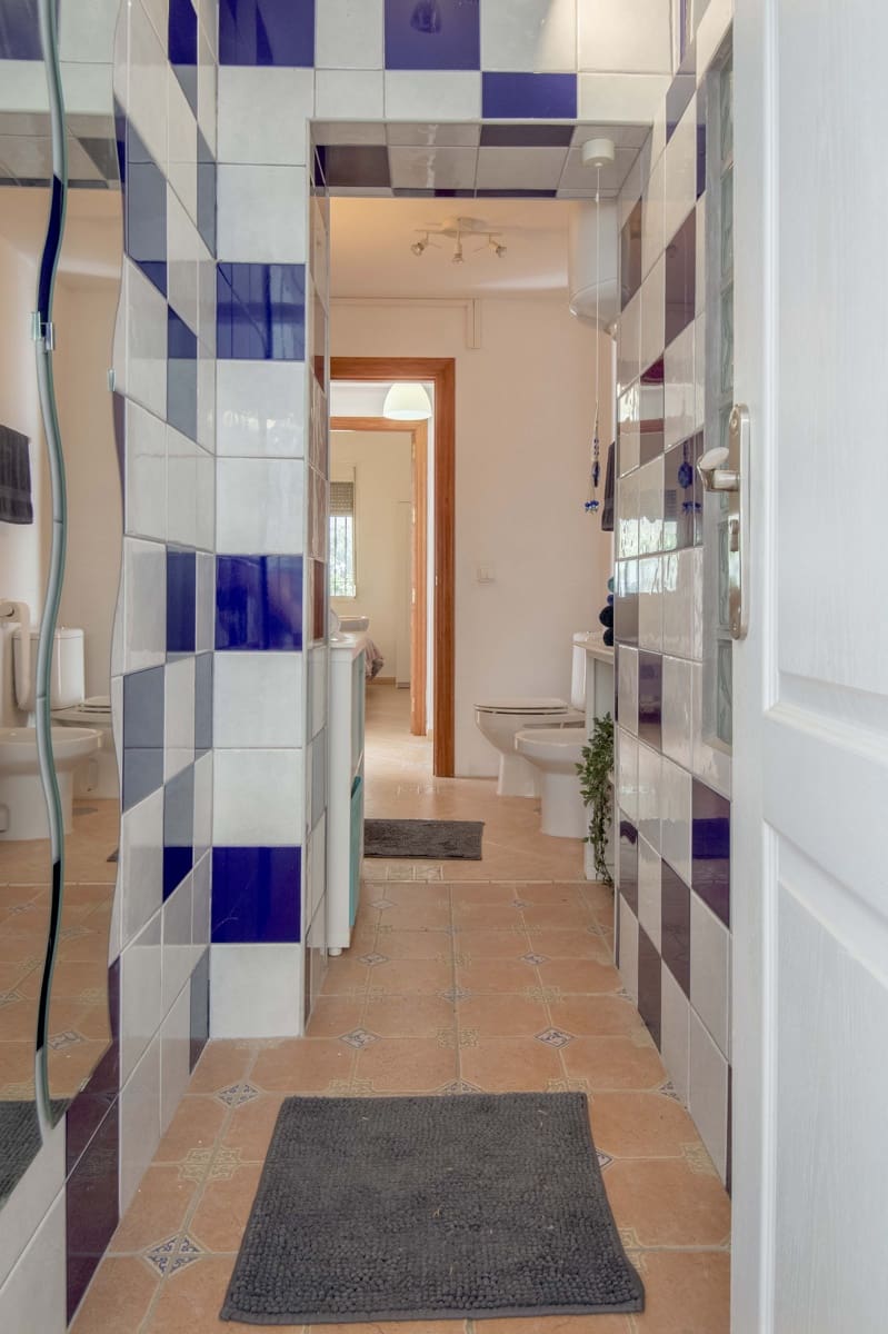 4 soveværelse Finca/Landehus til salg i Comares med swimmingpool - € 349.000 (Ref: 9549993)