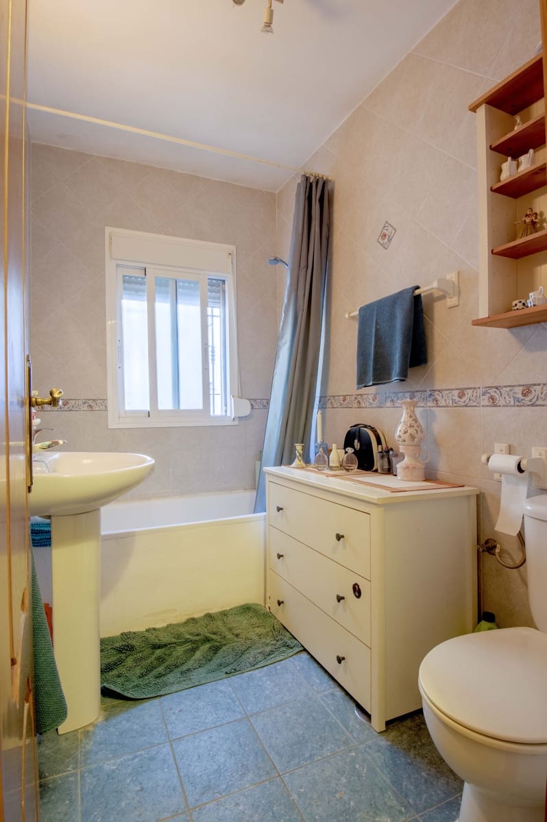 4 soveværelse Finca/Landehus til salg i Comares med swimmingpool - € 349.000 (Ref: 9549993)