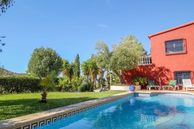 4 Zimmer Apartment zu verkaufen in Canillas de Albaida mit Pool Garage - 359.000 € (Ref: 9552672)