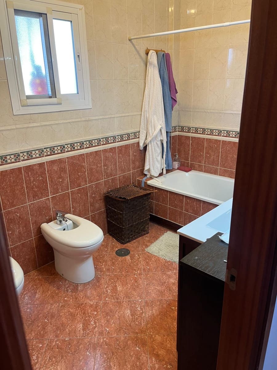 2 soverom Hus til salgs i Comares med garasje - € 335 000 (Ref: 9571992)