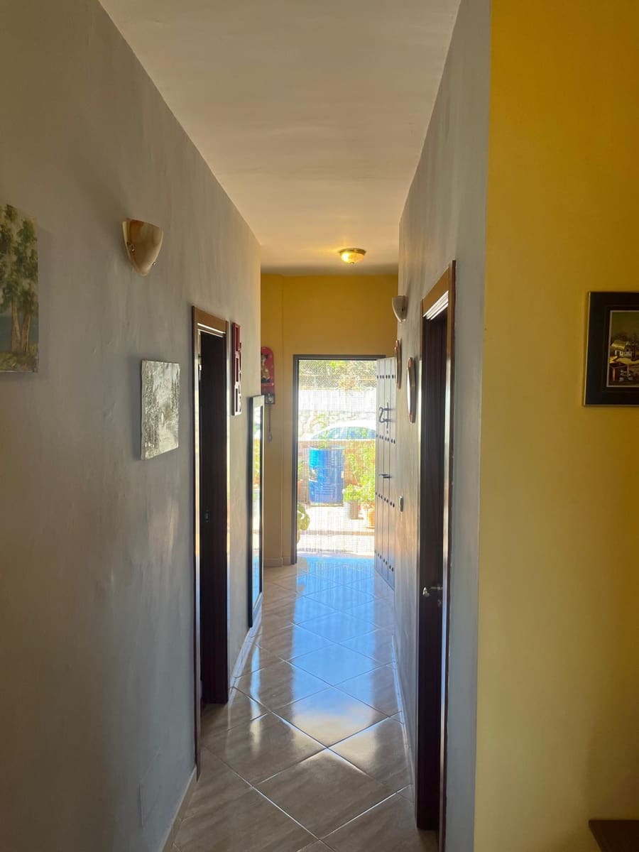 2 soverom Hus til salgs i Comares med garasje - € 335 000 (Ref: 9571992)