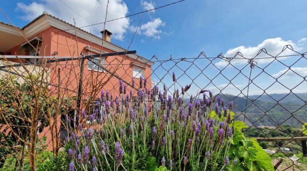 2 soverom Hus til salgs i Comares med garasje - € 335 000 (Ref: 9571992)