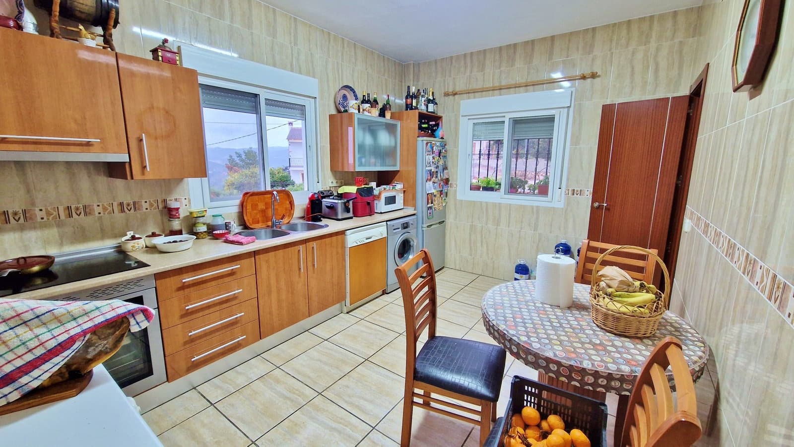 2 soverom Hus til salgs i Comares med garasje - € 335 000 (Ref: 9571992)