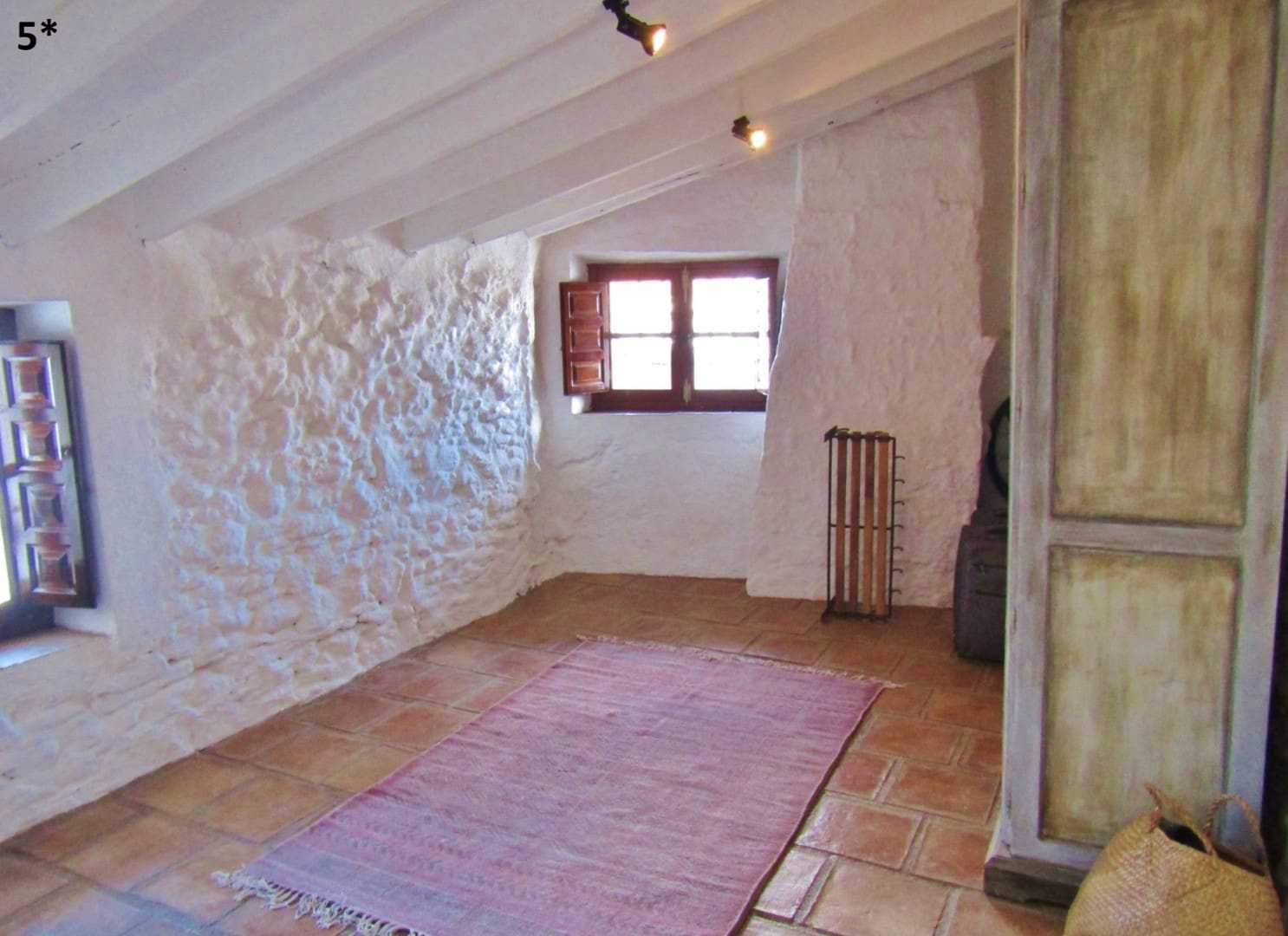 2 soverom Hus til salgs i Comares - € 79 000 (Ref: 9594462)